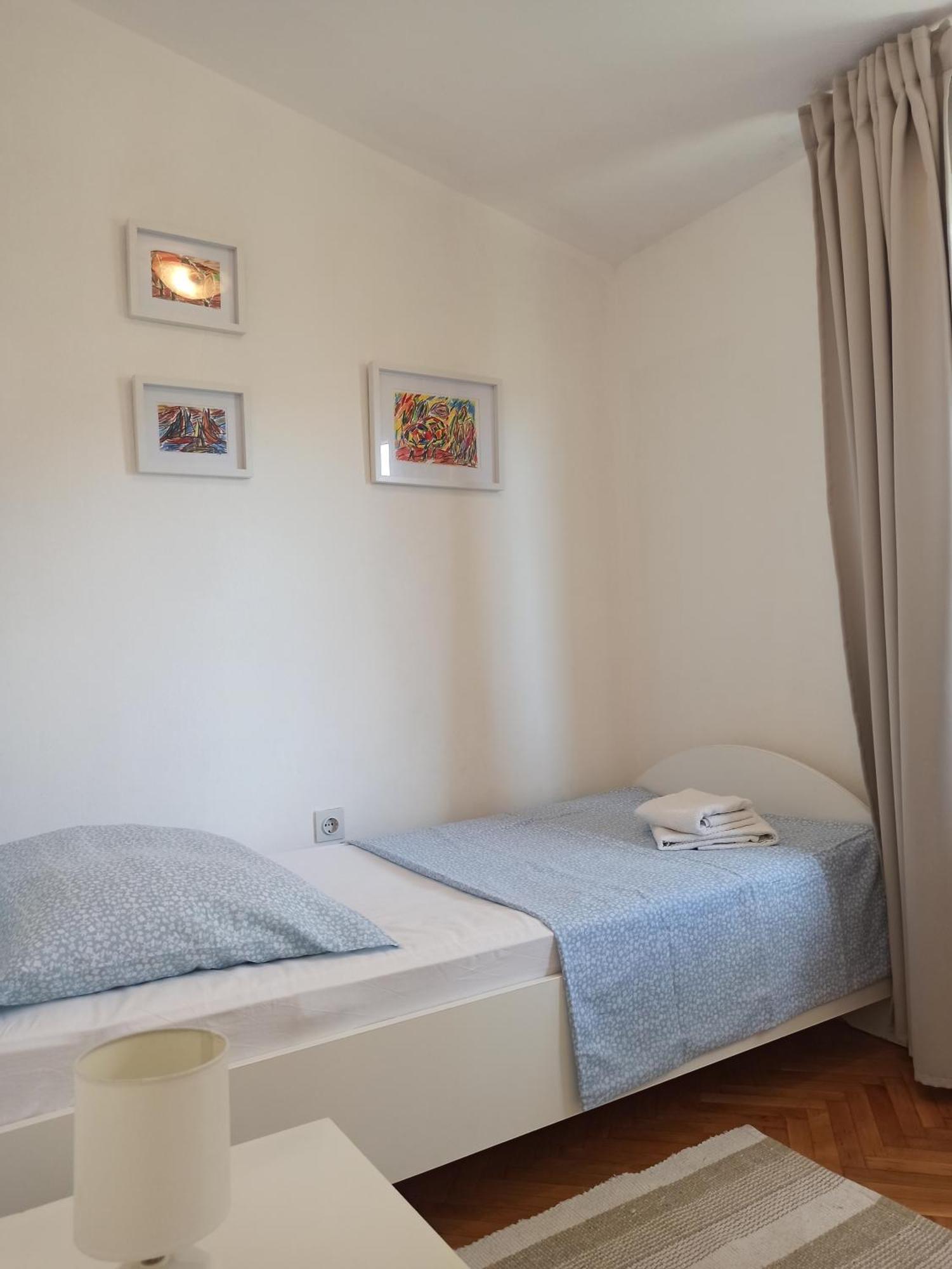 Apartments Pinery Makarska Exterior foto