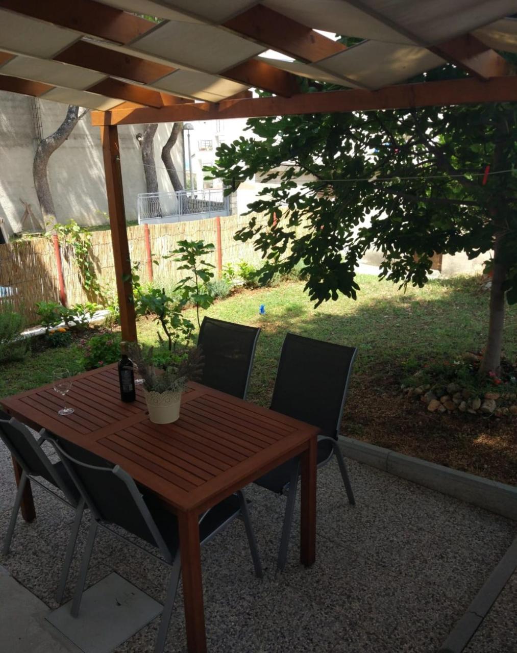 Apartments Pinery Makarska Exterior foto