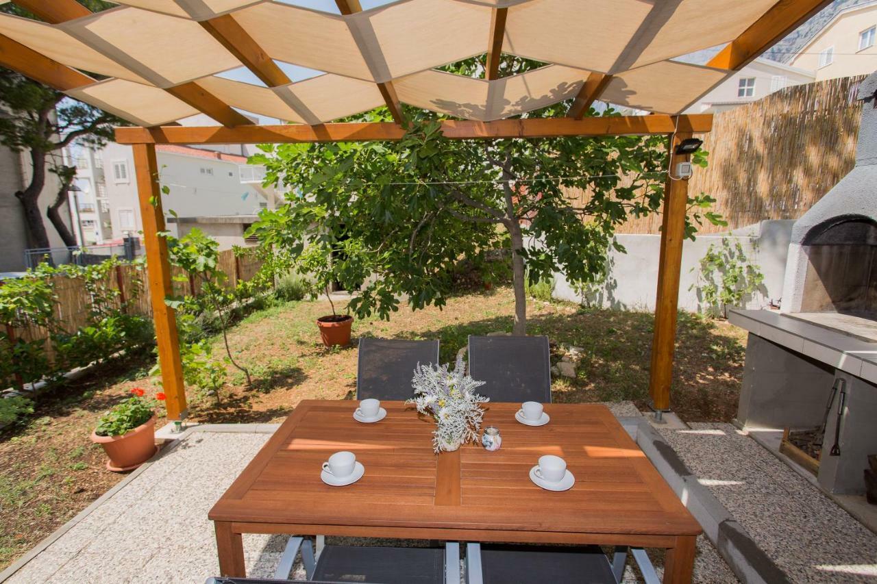 Apartments Pinery Makarska Exterior foto