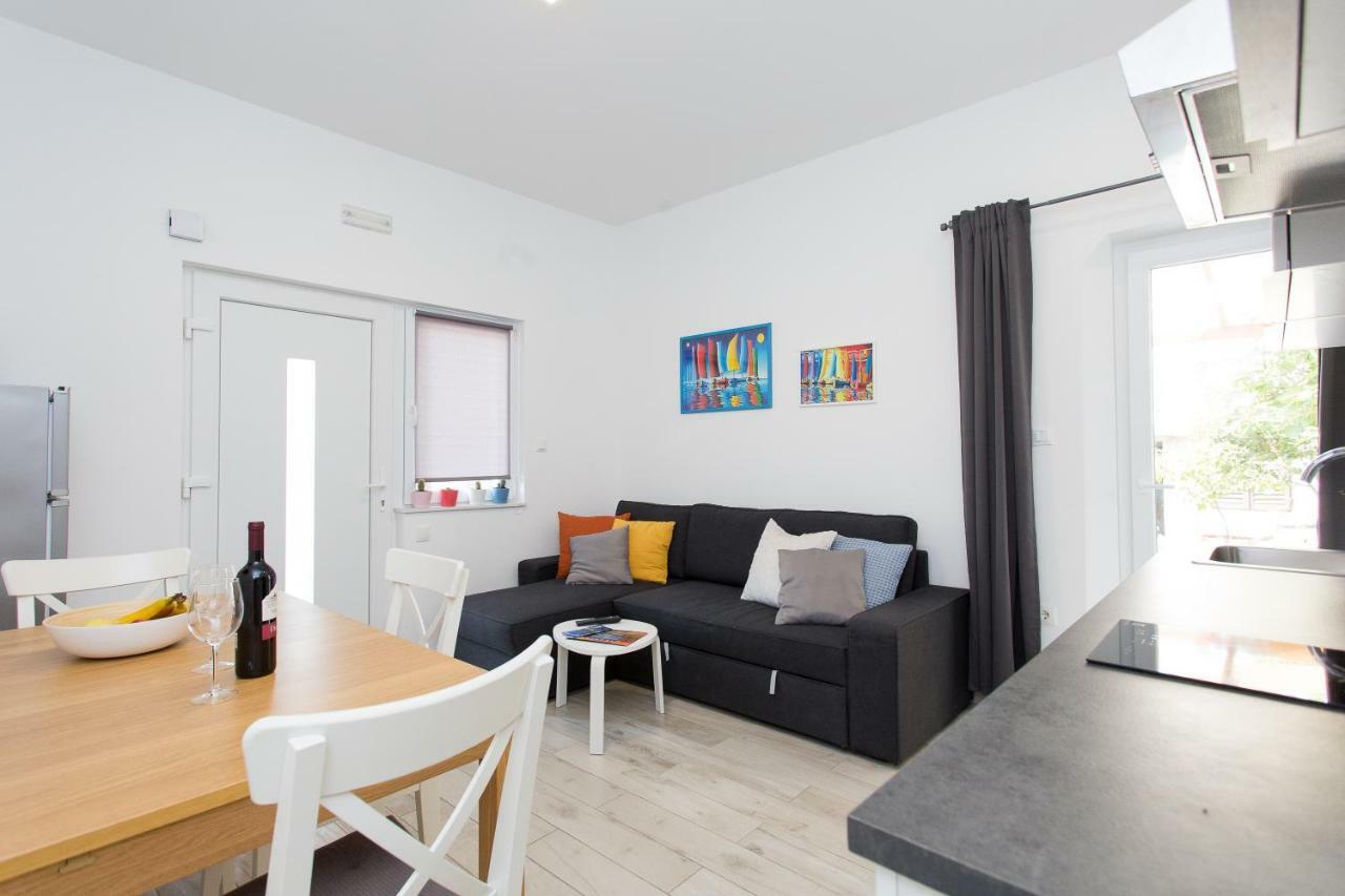 Apartments Pinery Makarska Exterior foto