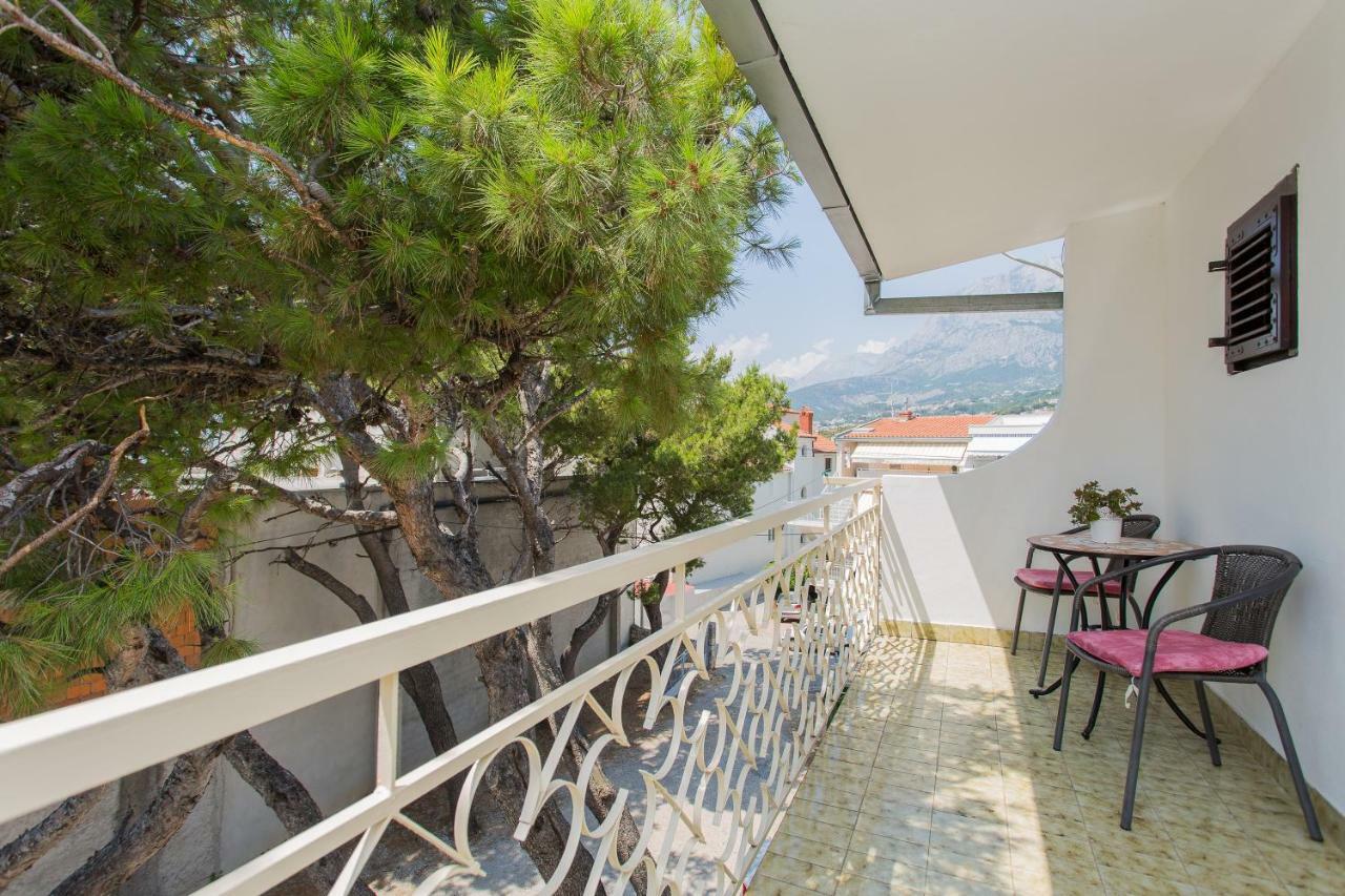 Apartments Pinery Makarska Exterior foto