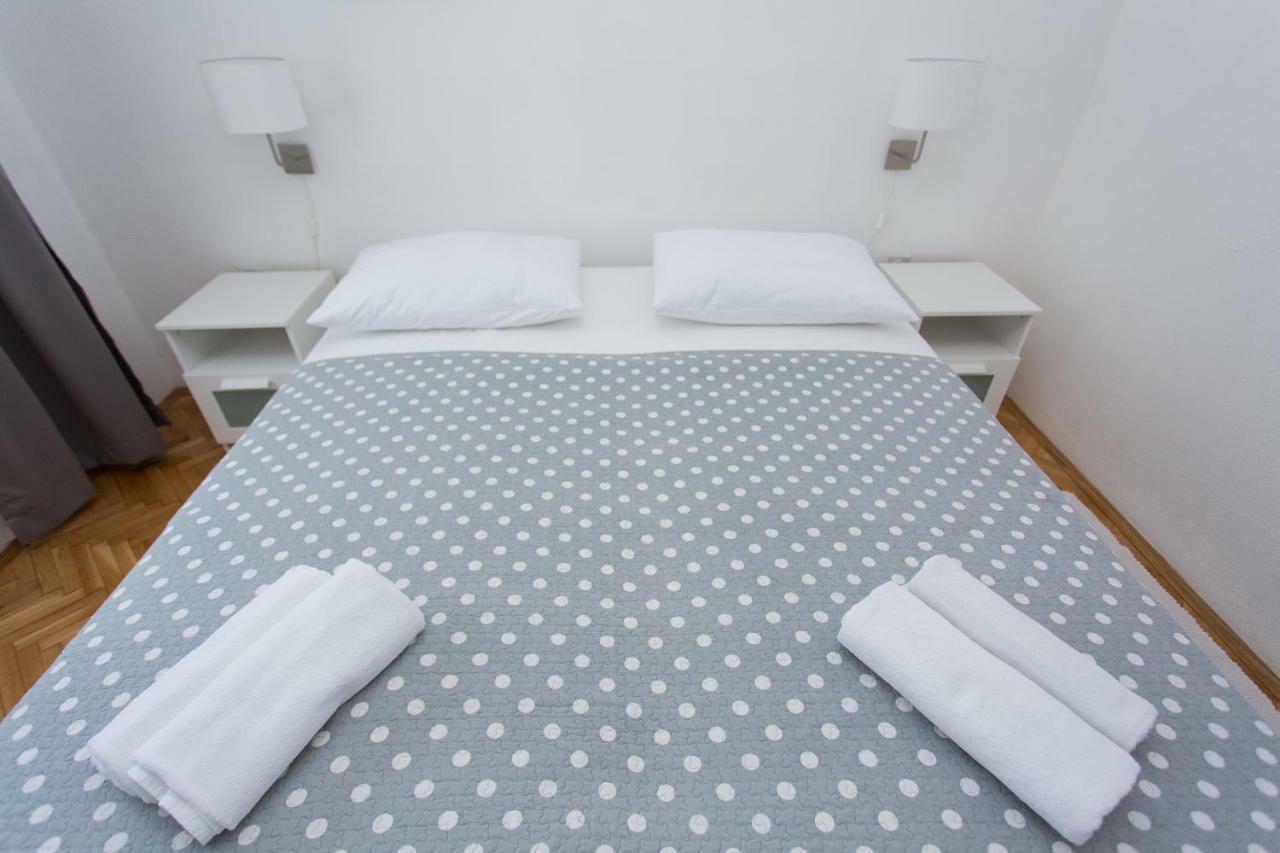 Apartments Pinery Makarska Exterior foto